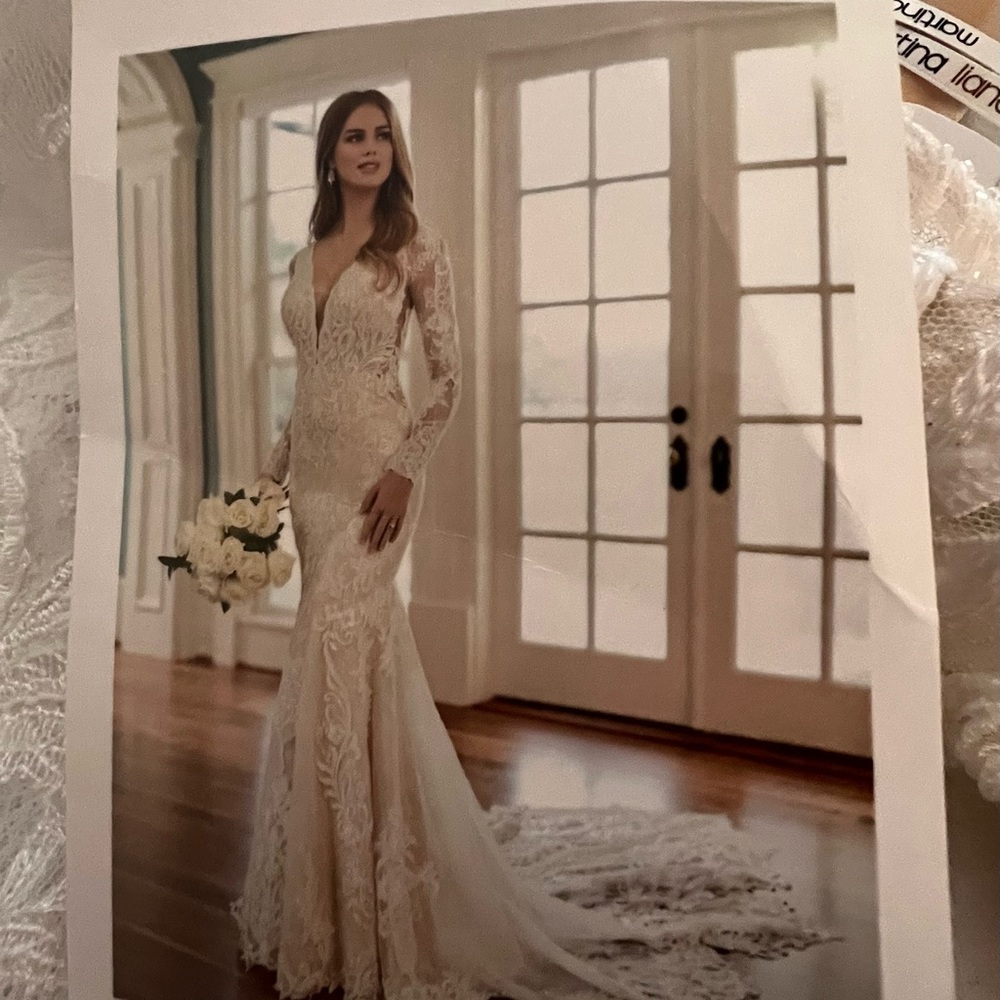 Brand New Martina Liana Wedding Gown
